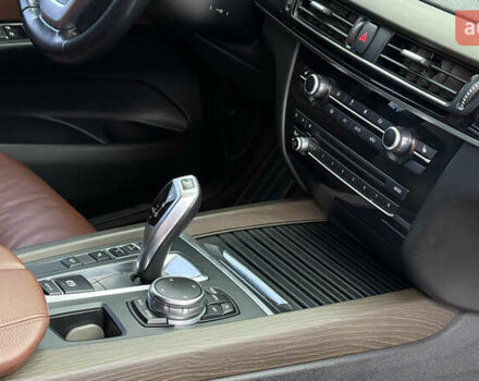 Белый БМВ Х5, объемом двигателя 2 л и пробегом 131 тыс. км за 25000 $, фото 19 на Automoto.ua