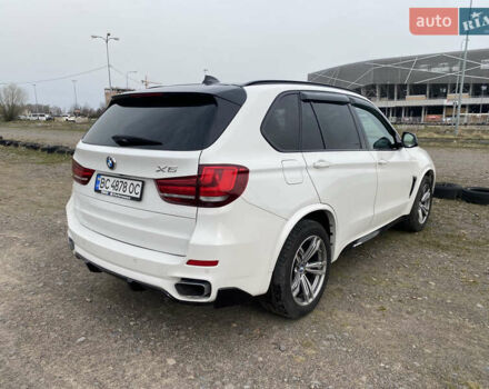 Белый БМВ Х5, объемом двигателя 2.99 л и пробегом 185 тыс. км за 23000 $, фото 5 на Automoto.ua