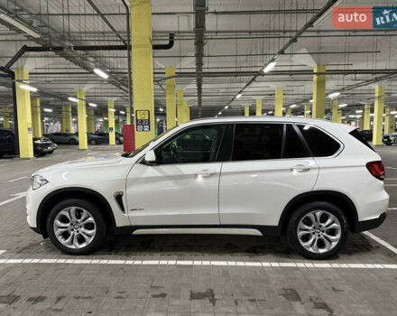 Белый БМВ Х5, объемом двигателя 2.98 л и пробегом 280 тыс. км за 18700 $, фото 2 на Automoto.ua