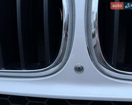 Белый БМВ Х5, объемом двигателя 2.99 л и пробегом 170 тыс. км за 32500 $, фото 32 на Automoto.ua