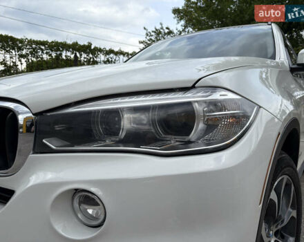 Білий БМВ Х5, об'ємом двигуна 2.98 л та пробігом 232 тис. км за 21500 $, фото 4 на Automoto.ua