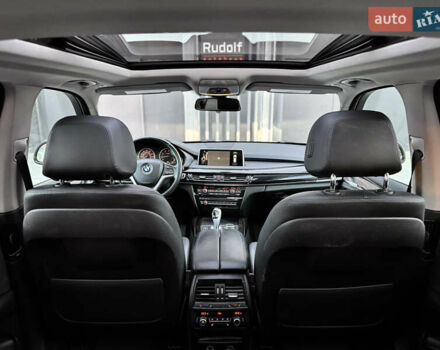 Белый БМВ Х5, объемом двигателя 3 л и пробегом 208 тыс. км за 21990 $, фото 23 на Automoto.ua