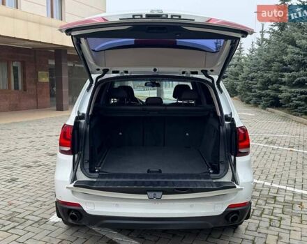 Белый БМВ Х5, объемом двигателя 2 л и пробегом 248 тыс. км за 22500 $, фото 31 на Automoto.ua