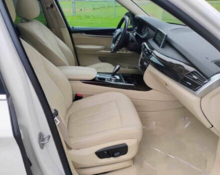 Белый БМВ Х5, объемом двигателя 3 л и пробегом 73 тыс. км за 2260 $, фото 6 на Automoto.ua