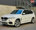 Белый БМВ Х5, объемом двигателя 2 л и пробегом 215 тыс. км за 23900 $, фото 1 на Automoto.ua