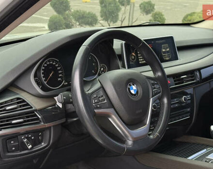 Белый БМВ Х5, объемом двигателя 2 л и пробегом 131 тыс. км за 25000 $, фото 13 на Automoto.ua