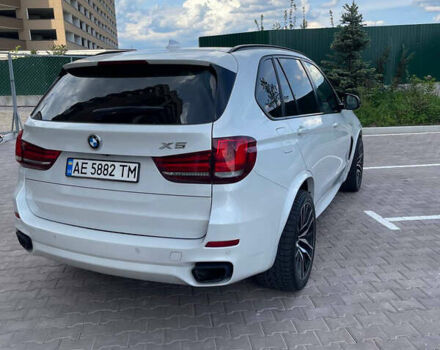 Білий БМВ Х5, об'ємом двигуна 2.98 л та пробігом 160 тис. км за 25000 $, фото 18 на Automoto.ua