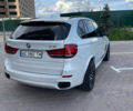 Білий БМВ Х5, об'ємом двигуна 2.98 л та пробігом 160 тис. км за 25000 $, фото 18 на Automoto.ua