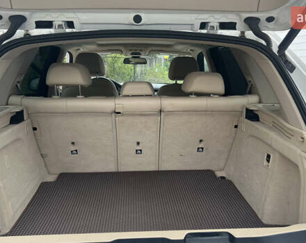 Белый БМВ Х5, объемом двигателя 3 л и пробегом 214 тыс. км за 28900 $, фото 2 на Automoto.ua