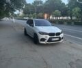 Белый БМВ Х5, объемом двигателя 4.39 л и пробегом 150 тыс. км за 35000 $, фото 1 на Automoto.ua