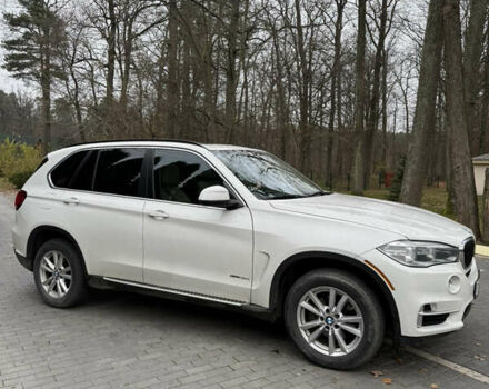 Белый БМВ Х5, объемом двигателя 2.98 л и пробегом 211 тыс. км за 28000 $, фото 3 на Automoto.ua