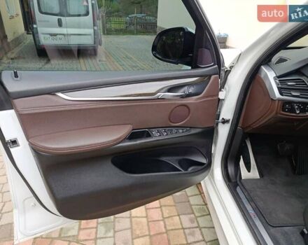 Білий БМВ Х5, об'ємом двигуна 2 л та пробігом 170 тис. км за 28900 $, фото 26 на Automoto.ua