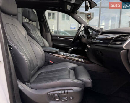 Белый БМВ Х5, объемом двигателя 3 л и пробегом 308 тыс. км за 27999 $, фото 27 на Automoto.ua