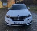 Белый БМВ Х5, объемом двигателя 2 л и пробегом 228 тыс. км за 27000 $, фото 2 на Automoto.ua