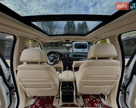 Білий БМВ Х5, об'ємом двигуна 2.98 л та пробігом 226 тис. км за 28999 $, фото 18 на Automoto.ua