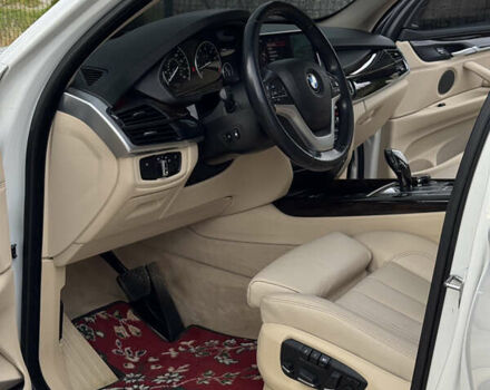 Білий БМВ Х5, об'ємом двигуна 2.98 л та пробігом 226 тис. км за 28999 $, фото 22 на Automoto.ua