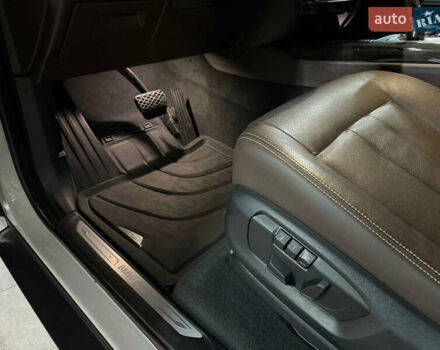 БМВ Х5 2015 в Днепре (Днепропетровске) на Automoto.ua Белый БМВ Х5, объемом двигателя 2 л и пробегом 159 тыс. км за 24800 $, фото 8 на Automoto.ua