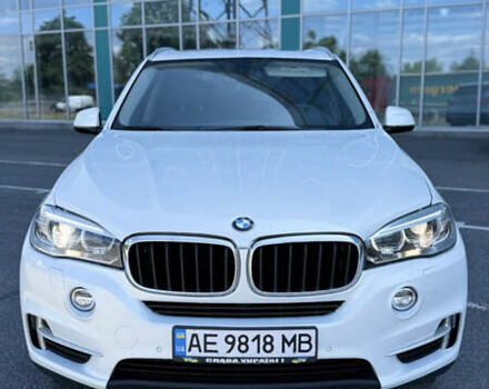 БМВ Х5 2015 в Днепре (Днепропетровске) на Automoto.ua Белый БМВ Х5, объемом двигателя 3 л и пробегом 225 тыс. км за 22000 $, фото 2 на Automoto.ua