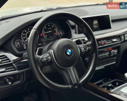 Белый БМВ Х5, объемом двигателя 3 л и пробегом 308 тыс. км за 27999 $, фото 40 на Automoto.ua