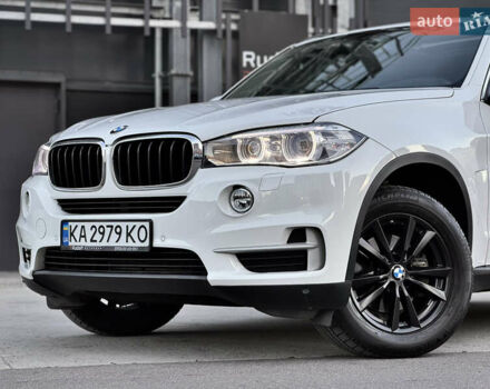 Белый БМВ Х5, объемом двигателя 3 л и пробегом 208 тыс. км за 21990 $, фото 7 на Automoto.ua