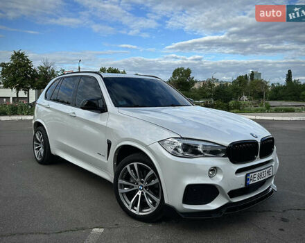 БМВ Х5 2015 в Кривом Роге на Automoto.ua Белый БМВ Х5, объемом двигателя 2.98 л и пробегом 115 тыс. км за 30000 $, фото 3 на Automoto.ua