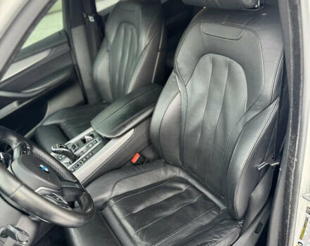 Белый БМВ Х5, объемом двигателя 3 л и пробегом 180 тыс. км за 33000 $, фото 20 на Automoto.ua