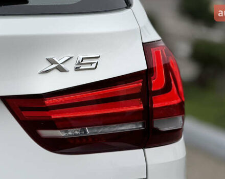 Белый БМВ Х5, объемом двигателя 2 л и пробегом 131 тыс. км за 25000 $, фото 6 на Automoto.ua