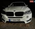 Белый БМВ Х5, объемом двигателя 2.98 л и пробегом 236 тыс. км за 16300 $, фото 1 на Automoto.ua