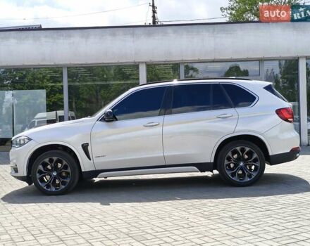 Белый БМВ Х5, объемом двигателя 2.98 л и пробегом 143 тыс. км за 22900 $, фото 2 на Automoto.ua
