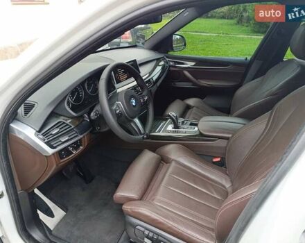 Білий БМВ Х5, об'ємом двигуна 2 л та пробігом 170 тис. км за 28900 $, фото 14 на Automoto.ua