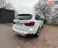 Белый БМВ Х5, объемом двигателя 2.99 л и пробегом 138 тыс. км за 33800 $, фото 2 на Automoto.ua