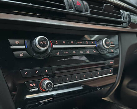 Білий БМВ Х5, об'ємом двигуна 2.99 л та пробігом 125 тис. км за 41500 $, фото 16 на Automoto.ua