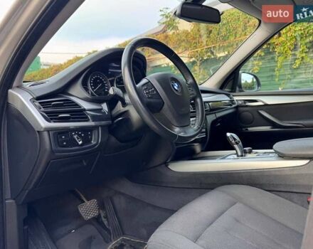 Белый БМВ Х5, объемом двигателя 2 л и пробегом 200 тыс. км за 22700 $, фото 10 на Automoto.ua