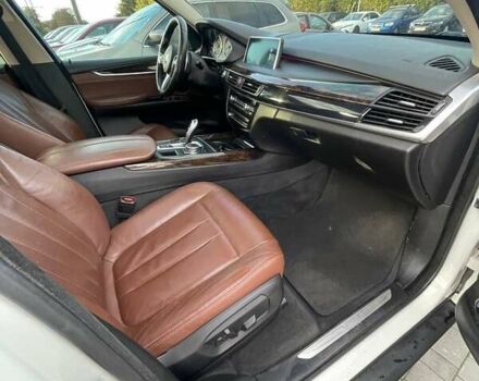 Білий БМВ Х5, об'ємом двигуна 2.98 л та пробігом 204 тис. км за 17300 $, фото 27 на Automoto.ua