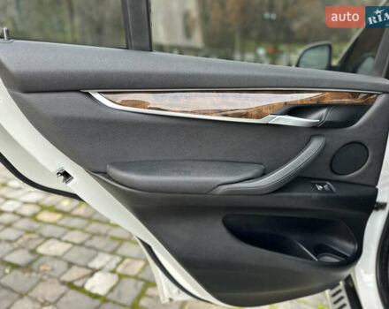 Белый БМВ Х5, объемом двигателя 2.98 л и пробегом 209 тыс. км за 17950 $, фото 18 на Automoto.ua