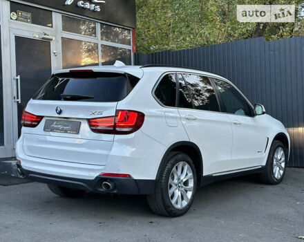 Белый БМВ Х5, объемом двигателя 2.98 л и пробегом 127 тыс. км за 24999 $, фото 1 на Automoto.ua