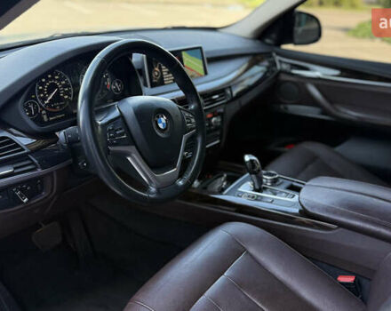 БМВ Х5 2015 в Днепре (Днепропетровске) на Automoto.ua Белый БМВ Х5, объемом двигателя 3 л и пробегом 225 тыс. км за 22000 $, фото 23 на Automoto.ua