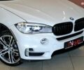 Белый БМВ Х5, объемом двигателя 2 л и пробегом 157 тыс. км за 22900 $, фото 2 на Automoto.ua