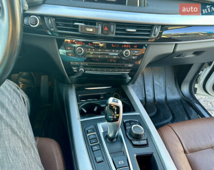 Белый БМВ Х5, объемом двигателя 2 л и пробегом 94 тыс. км за 34900 $, фото 9 на Automoto.ua