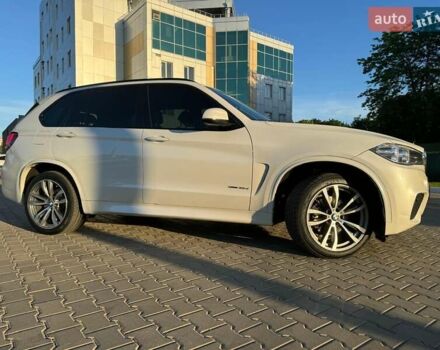 Білий БМВ Х5, об'ємом двигуна 2.99 л та пробігом 280 тис. км за 32000 $, фото 2 на Automoto.ua