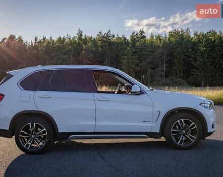 Белый БМВ Х5, объемом двигателя 2.98 л и пробегом 120 тыс. км за 30500 $, фото 5 на Automoto.ua