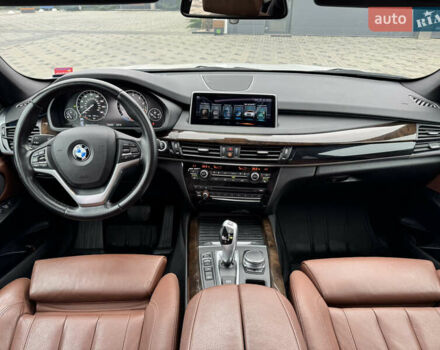 Белый БМВ Х5, объемом двигателя 2.98 л и пробегом 130 тыс. км за 28700 $, фото 17 на Automoto.ua