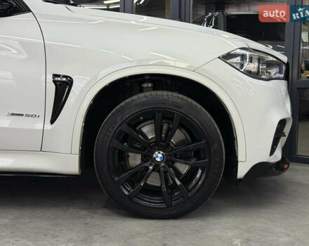 Білий БМВ Х5, об'ємом двигуна 4.39 л та пробігом 147 тис. км за 32900 $, фото 4 на Automoto.ua