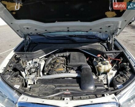 Білий БМВ Х5, об'ємом двигуна 2.98 л та пробігом 157 тис. км за 5600 $, фото 11 на Automoto.ua