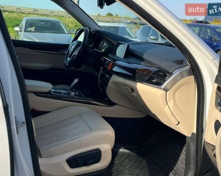 Белый БМВ Х5, объемом двигателя 3 л и пробегом 163 тыс. км за 22690 $, фото 21 на Automoto.ua