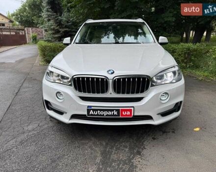 Белый БМВ Х5, объемом двигателя 3 л и пробегом 184 тыс. км за 30790 $, фото 1 на Automoto.ua