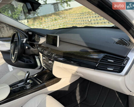 Білий БМВ Х5, об'ємом двигуна 2.98 л та пробігом 102 тис. км за 26500 $, фото 62 на Automoto.ua