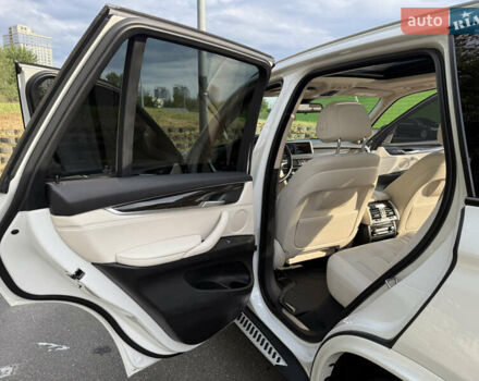 Білий БМВ Х5, об'ємом двигуна 2.98 л та пробігом 102 тис. км за 26500 $, фото 49 на Automoto.ua