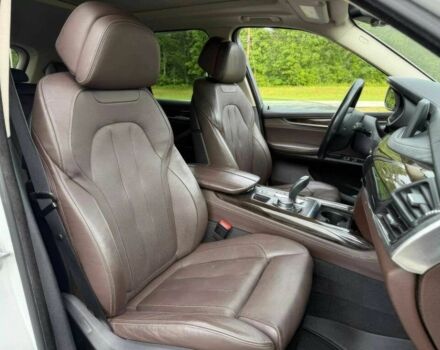 Белый БМВ Х5, объемом двигателя 3 л и пробегом 73 тыс. км за 6800 $, фото 8 на Automoto.ua