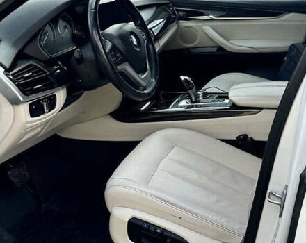 Белый БМВ Х5, объемом двигателя 2.98 л и пробегом 141 тыс. км за 21600 $, фото 4 на Automoto.ua